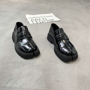 蒂爱 广州鞋 新款 真皮 内里真皮 35-40 货号：7203-6