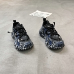 鳄鱼世家 广州鞋 新款 脚垫真皮 39-43 货号：52603