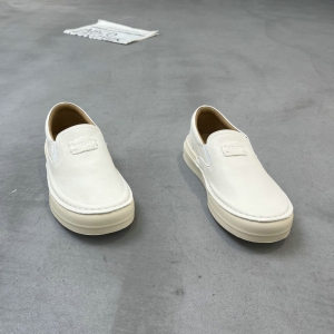 漫步佳人 广州鞋 新款 头层牛皮 内里羊皮 脚垫羊皮 36-40 货号：5740