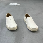 漫步佳人 广州鞋 新款 头层牛皮 内里羊皮 脚垫羊皮 36-40 货号：5740