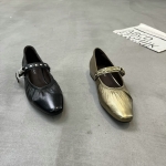 轩美诗 广州鞋 新款 金属牛皮 内里羊皮 脚垫羊皮 35-40 货号：50155