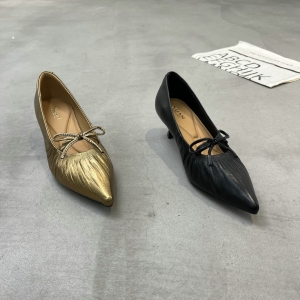 轩美诗 广州鞋 新款 羊皮 内里羊皮 脚垫羊皮 35-40 货号：20365