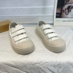 V1528 新款 头层牛皮 脚垫真皮 35-39 货号：0837