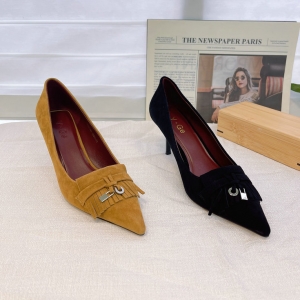 樱歌 广州鞋 新款 羊京 内里羊皮 脚垫羊皮 35-39 货号：9919-101