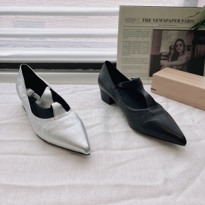 樱歌 广州鞋 新款 头层牛皮 内里羊皮 脚垫羊皮 34-39 货号：2533-6