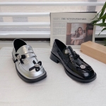 樱歌 广州鞋 新款 手抓金属皮 内里羊皮 脚垫羊皮 35-39 货号：9069-17