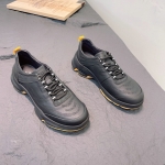 鳄鱼世家 广州鞋 新款 头层牛皮 脚垫真皮 38-44 货号：65001