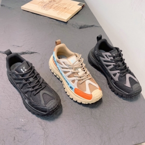 鳄鱼世家 广州鞋 新款  39-44货号：98107