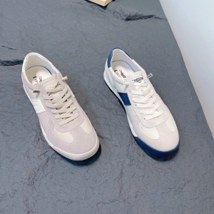 鳄鱼世家 广州鞋 新款 头层牛皮 脚垫真皮 38-44 货号：756