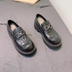 鳄鱼世家 广州鞋 新款 头层牛皮 内里羊皮 脚垫牛皮 39-42货号：258BS-224