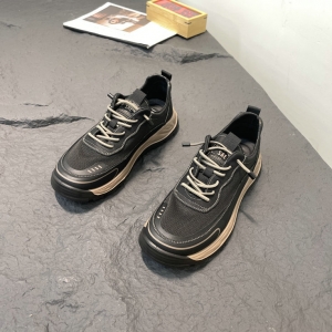 鳄鱼世家 广州鞋 新款 真皮+单网 脚垫真皮 38-43 货号：0727