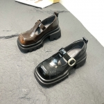 弗洛丹尼 广州鞋 新款 真皮 内里真皮 脚垫真皮 35-40 货号：052705