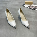 立驰俪 广州鞋 新款 抓纹牛皮  内里羊皮 脚垫羊皮 36-39 货号：2024-16