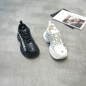 立雅秀 广州鞋 新款 头层牛皮 脚垫羊皮 35-39 货号：2561-1