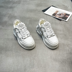 立雅秀 广州鞋 新款 头层牛皮 内里羊皮 脚垫羊皮 36-39 货号：508-3