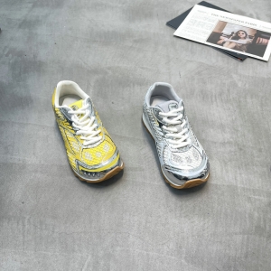 弗洛丹尼 广州鞋 新款  脚垫真皮 35-40 货号：523257