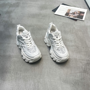 弗洛丹尼 广州鞋 新款 真皮+单网 脚垫真皮 36-39 货号：522063