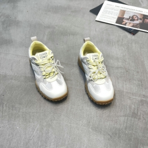 芭卜瑞 广州鞋 新款 真皮+单网 脚垫真皮 35-39 货号：4252006