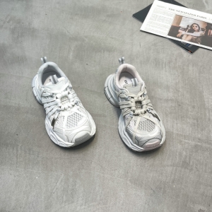 芭卜瑞 广州鞋 新款 真皮+单网 脚垫真皮 35-40 货号：4252032