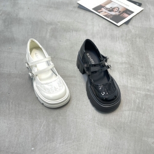 栢丽诗图 广州鞋 新款 真皮+单网 脚垫羊皮 36-39 货号：27-209