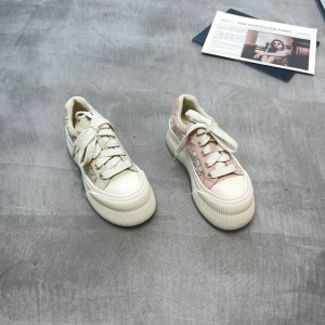 樱歌 广州鞋 新款 头层牛皮 内里羊皮 脚垫羊皮 34-38 货号：538-6