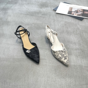 漫步佳人 广州鞋 新款 羊皮 内里羊皮 脚垫羊皮  3639 货号：4443