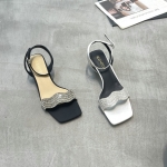 栢丽诗图 广州鞋 新款 36-39 货号：6990-560