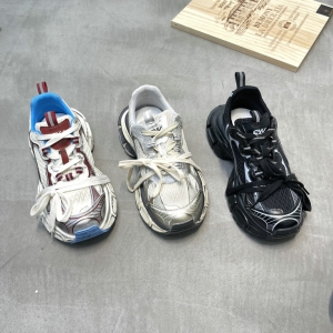 鳄鱼世家 广州鞋 新款 39-44 货号：52267