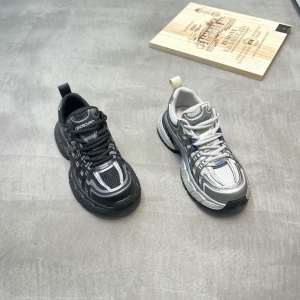 鳄鱼世家 广州鞋 新款 38-43 货号：23615