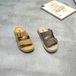 鳄鱼世家 广州鞋 新款 真皮 39-44 货号：932-5