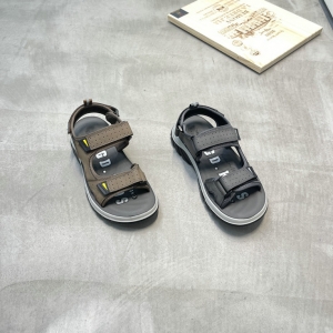 鳄鱼世家 广州鞋 新款 真皮 40-43 货号：66961