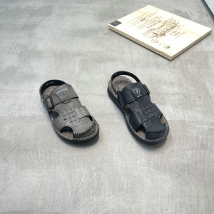 鳄鱼世家 广州鞋 新款 40-43 货号：325501