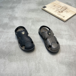 鳄鱼世家 广州鞋 新款 40-43 货号：325502