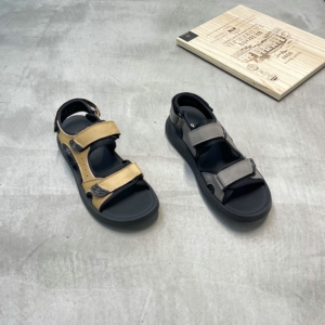 鳄鱼世家 广州鞋 新款 45-47 货号：7991