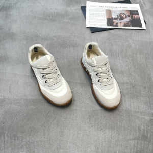 荞溪 广州鞋 新款 牛京皮 脚垫羊皮 35-38 货号：5313-2