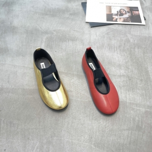 荞溪 广州鞋 新款 羊皮 内里羊皮 脚垫羊皮 35-39 货号：9933-60