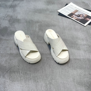 依迪夫人 广州鞋 新款 石头纹牛皮 34-37货号：22440