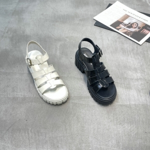 依迪夫人 广州鞋 新款 抓花牛皮 36-39 货号：12251