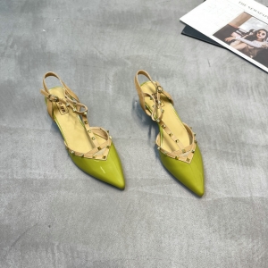 2288 广州鞋 新款 头层牛皮 内里真皮 脚垫真皮 34-38 货号：818-117