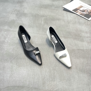 荞溪 广州鞋 新款 胎牛皮 内里羊皮 脚垫羊皮 35-39 货号：655-11