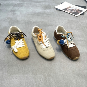 漫步佳人 广州鞋 新款 真皮 35-40 货号：2911