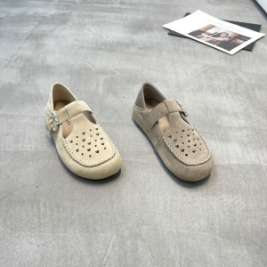 漫步佳人 广州鞋 新款 真皮 36-40 货号：5990