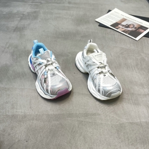 漫步佳人 广州鞋 新款 单网 脚垫真皮 货号：5608