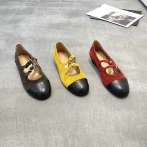 巳蔻 广州鞋 新款 进口羊绒 脚垫牛皮 35-39 货号：933767