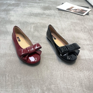 斯蔓洁宝 广州鞋 新款 头层牛皮 内里羊皮 脚垫羊皮 36-39 货号：1006210