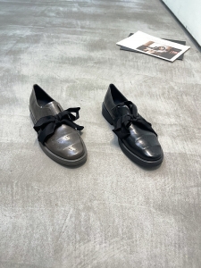 斯蔓洁宝 广州鞋 新款 胎牛皮 内里羊皮 脚垫羊皮 35-39 货号：1306358