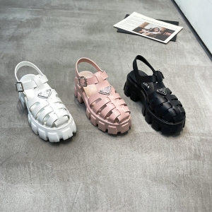 PRADA 广州鞋 新款 35-39 货号：853