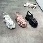 PRADA 广州鞋 新款 35-39 货号：853