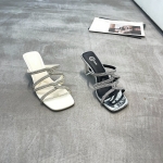 2288 广州鞋 新款 34-39 货号：2555-1