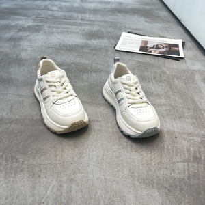 弗洛丹尼 广州鞋 新款 真皮 脚垫真皮 35-40 货号：623297